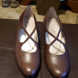 Trotter dress shoes